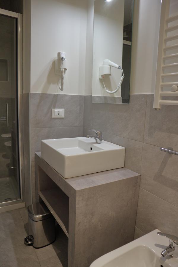 Dimora Dell'Arte - Foresteria Lombarda Smart Rent Sesto San Giovanni Exteriör bild